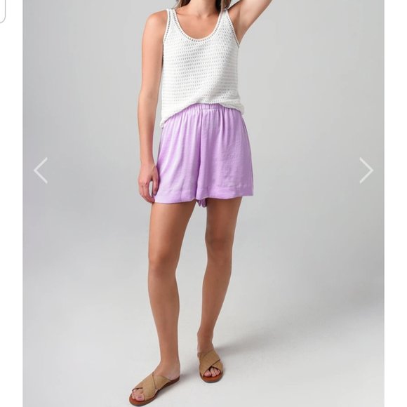 Brand new VINCE WOMEN'S PLEATED SATIN PULL-ON SHORT - Picture 4 of 4